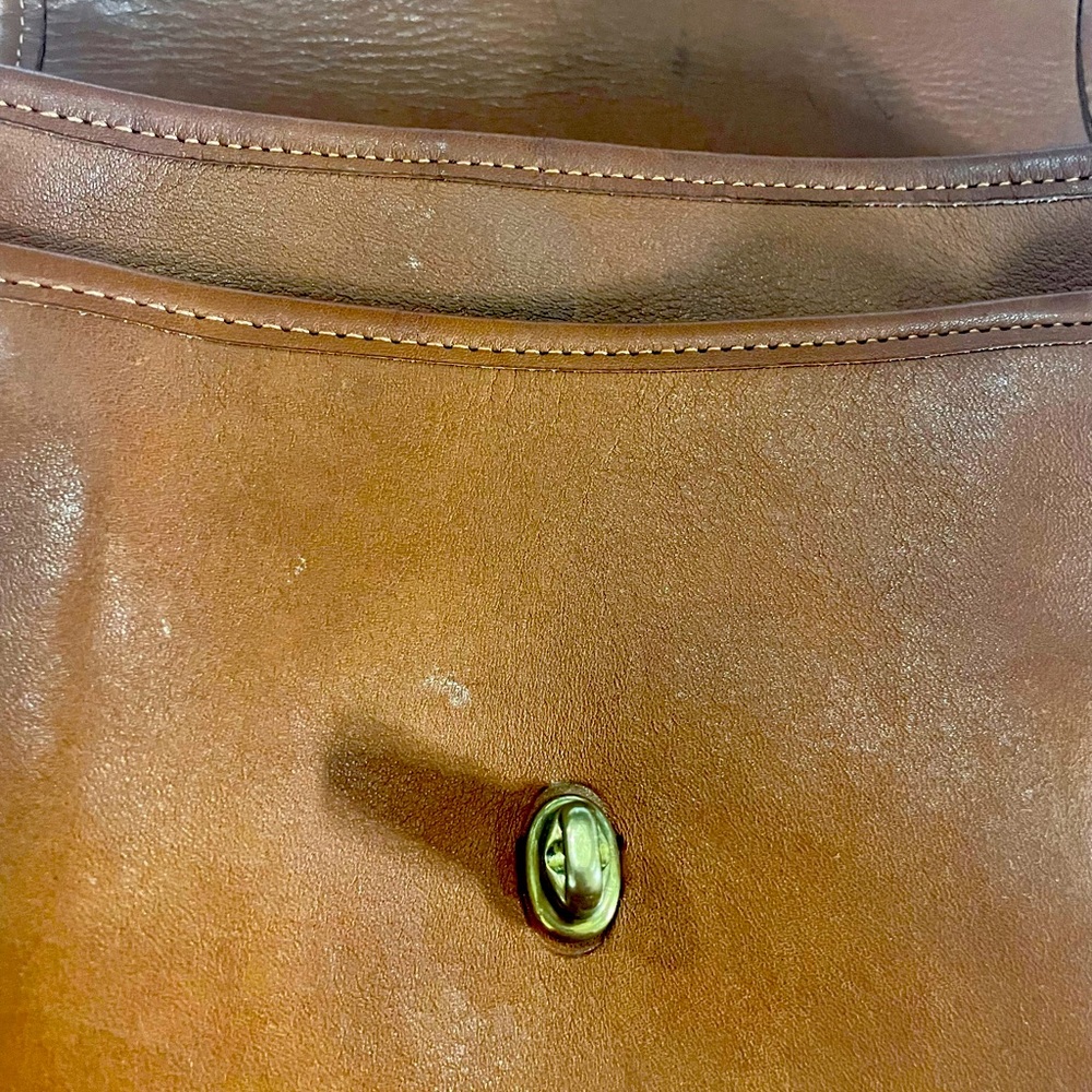 Coach Vintage Leather Crossbody - Picture 8 of 11